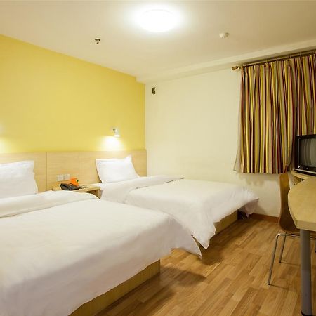 7Days Inn Qingdao Shandong Raod Zhenning Overpass Exterior photo