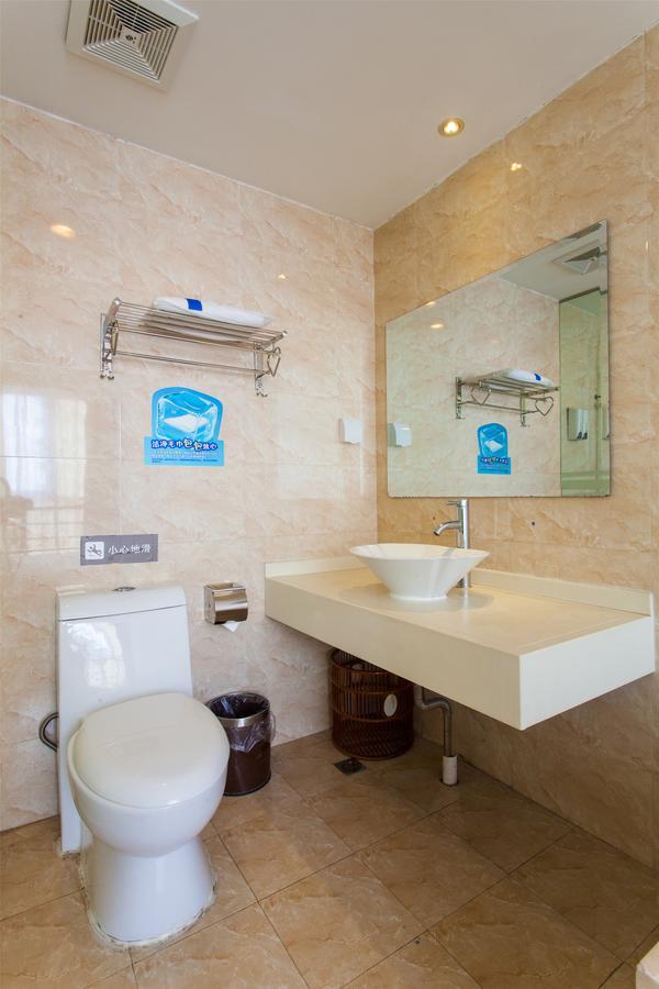 7Days Inn Qingdao Shandong Raod Zhenning Overpass Exterior photo